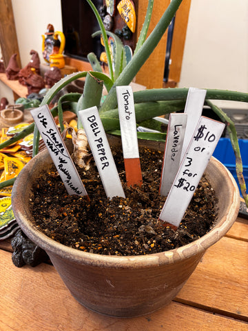 Planter labels